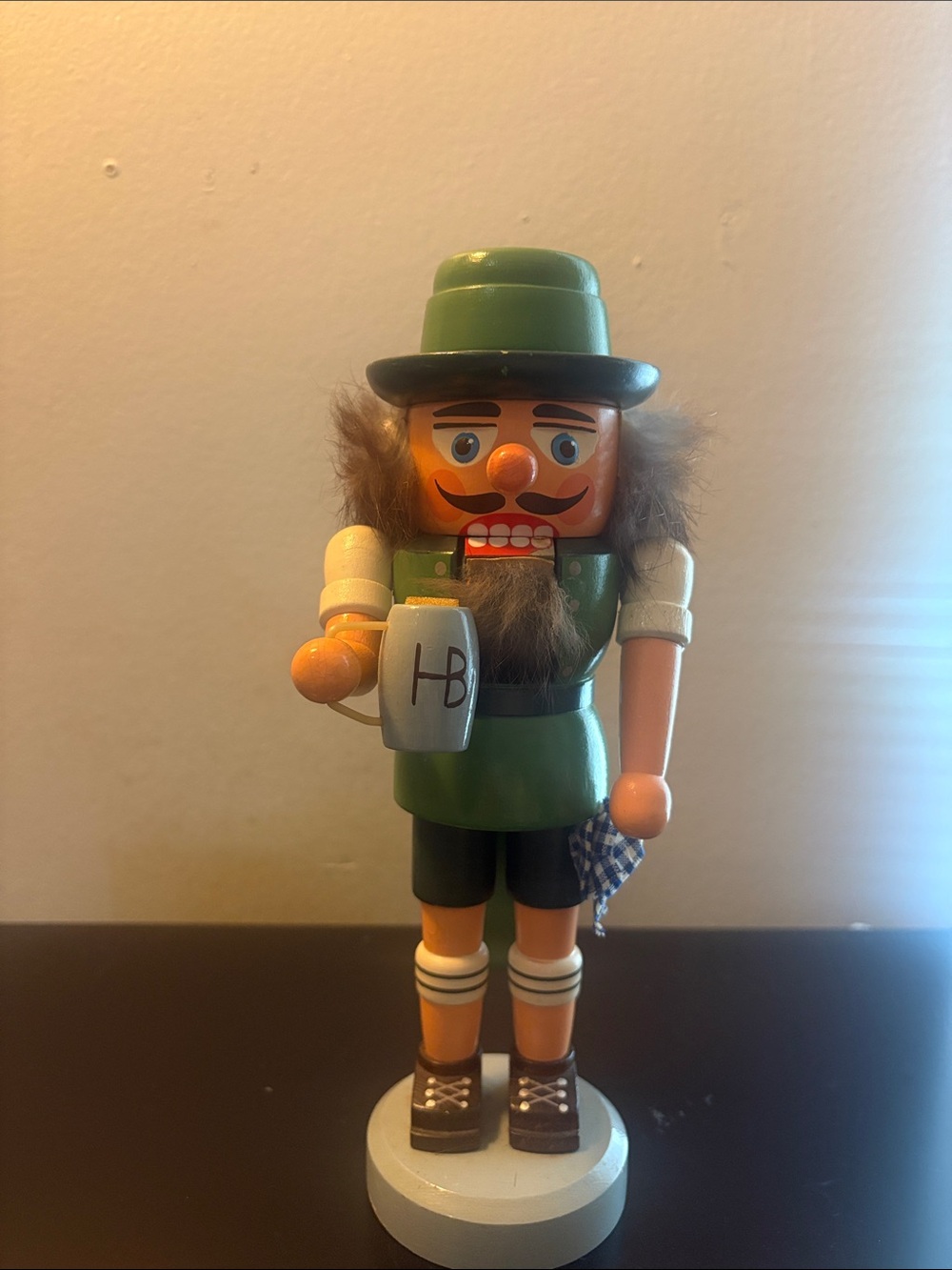 VINTAGE ERZGEBIRGE WOODEN NUTCRACKER GERMANY ST PATRICKS DAY HB BEER STEIN 10"